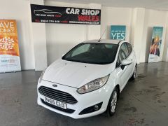 FORD FIESTA 1.25 ZETEC - 1744 - 2