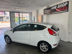 FORD FIESTA 1.25 ZETEC - 1744 - 4