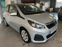 PEUGEOT 108 1.0 ACTIVE **Only 29225 Miles** - 1762 - 4