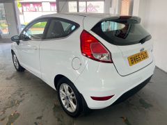 FORD FIESTA 1.25 ZETEC - 1744 - 6